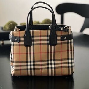 Authentic Burberry Orginal Plaid Print bag